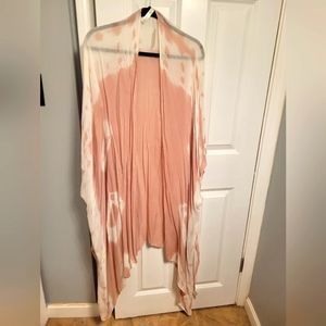 Pink and white tie dye kimono